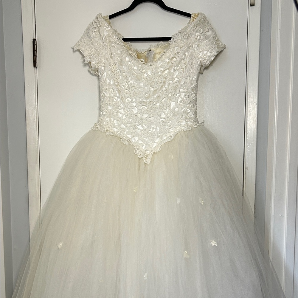 Elegant White Princess Lace Tulle Wedding Dress Gown Off Shoulder Bow Handmade